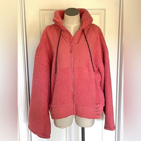 NWT Under Armour Cozy Sporty Legacy Sherpa Full Zip Deco Rose Jacket Size XL - Picture 3 of 9